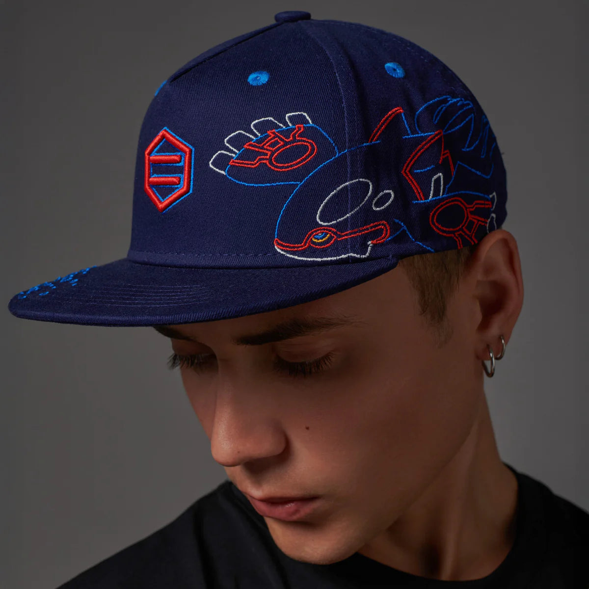 DOLLY NOIRE POKEMON KYOGRE SNAPBACK