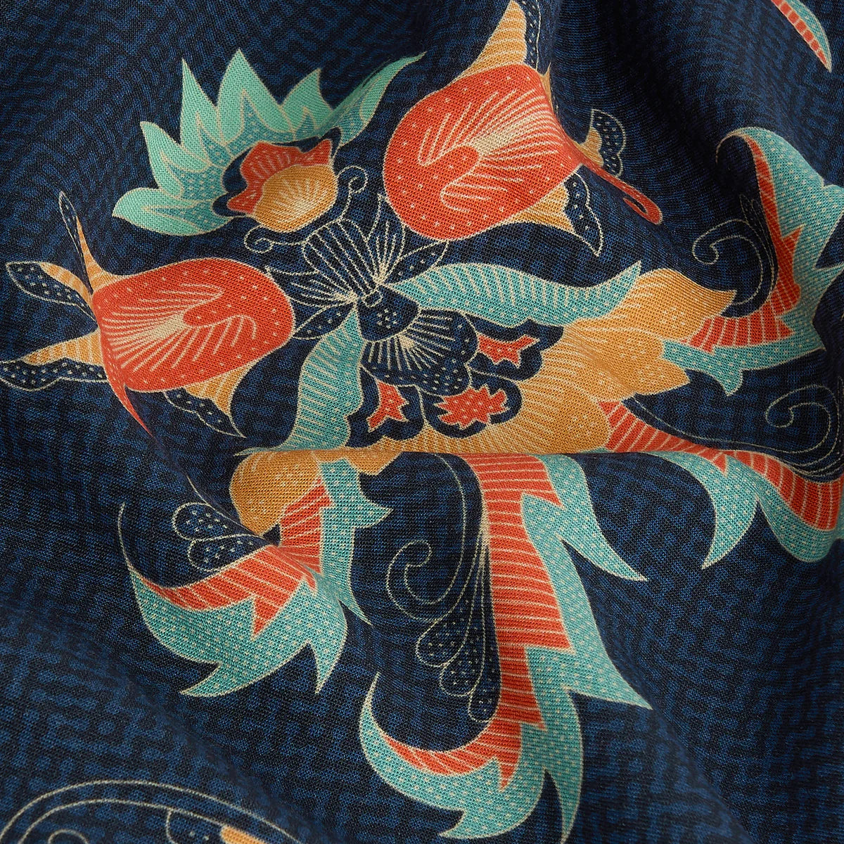 DOLLYNOIRE TRADITIONAL BATIK BOWLING SHIRT